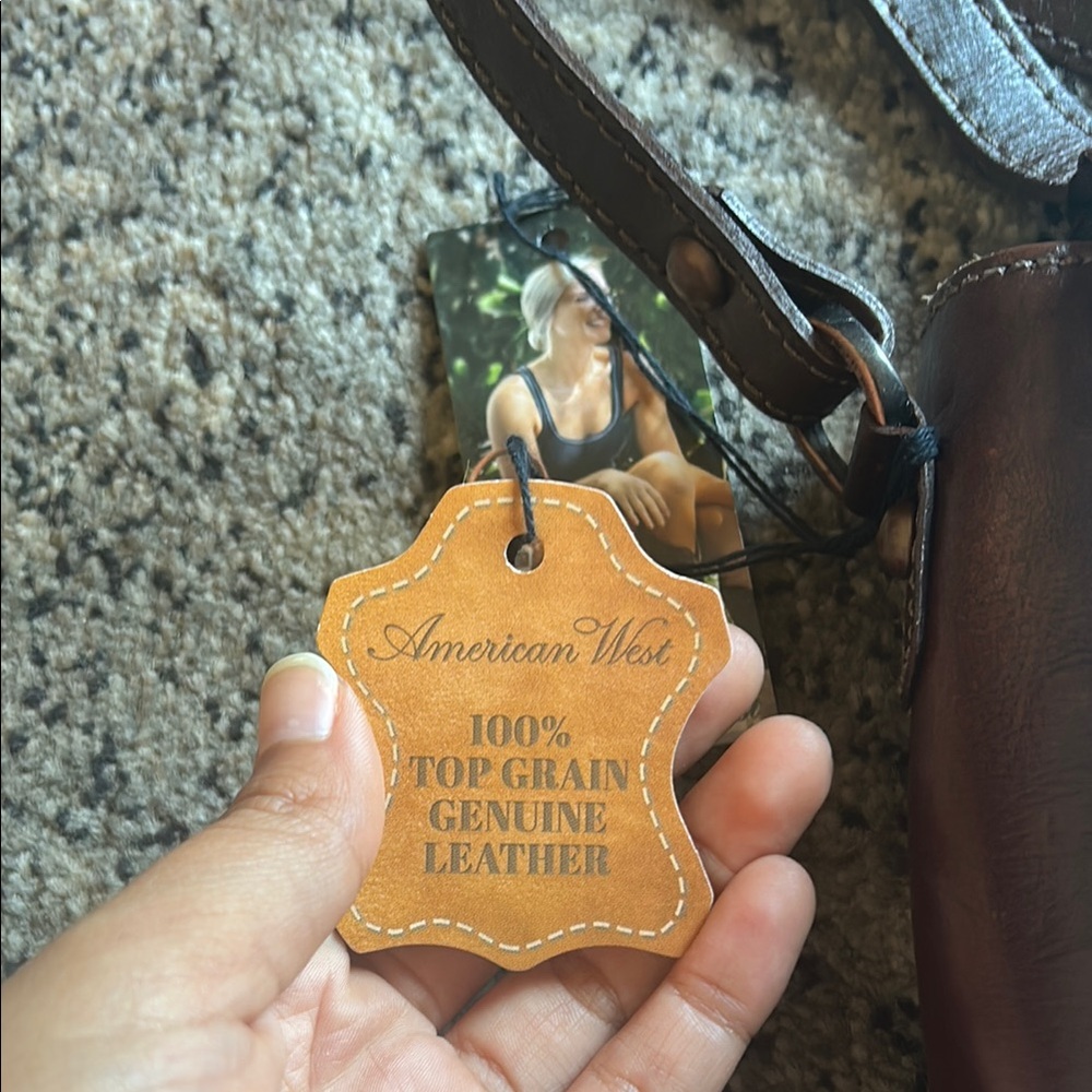 American West Brown Leather Crossbody Bag with Floral Embossing - Picture 11 of 13